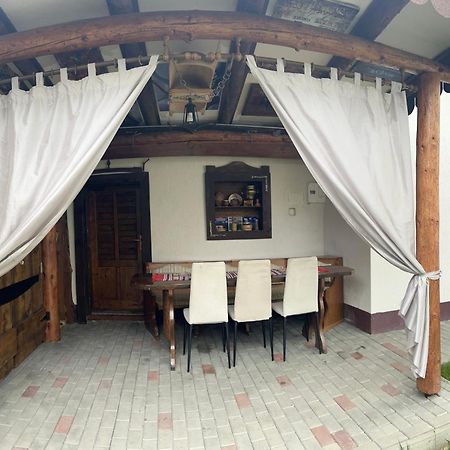 Like Home Rîşnov Екстериор снимка